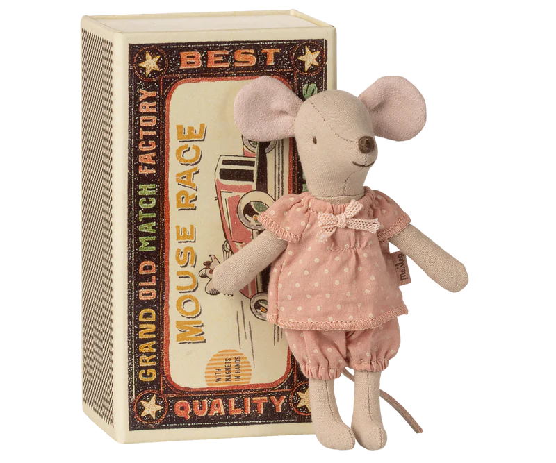 Big sister mouse in matchbox