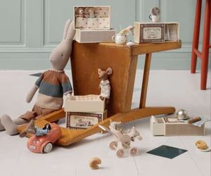Rabbit, Size 4 - Knitted Shirt and Shorts